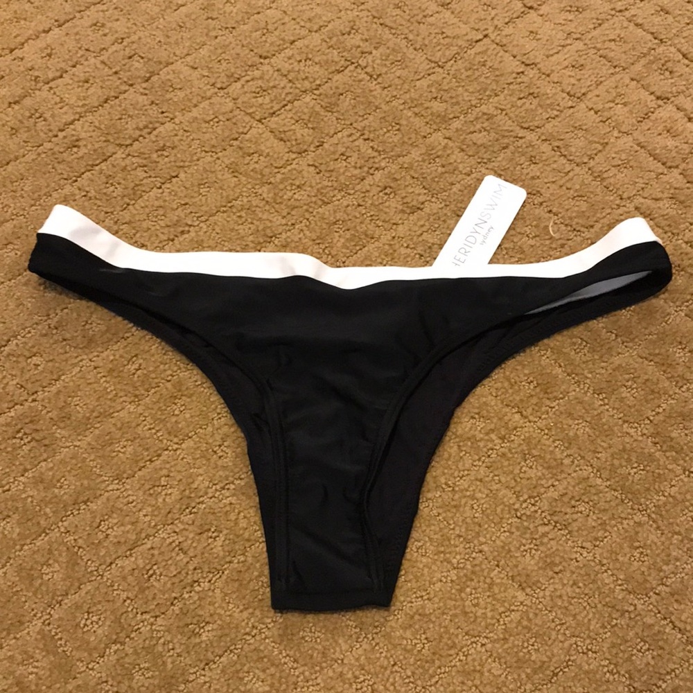 Sheridyn Swim Bikini Bottoms size L